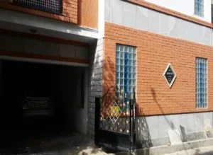 Combination of Exposed Wire cut brickwork