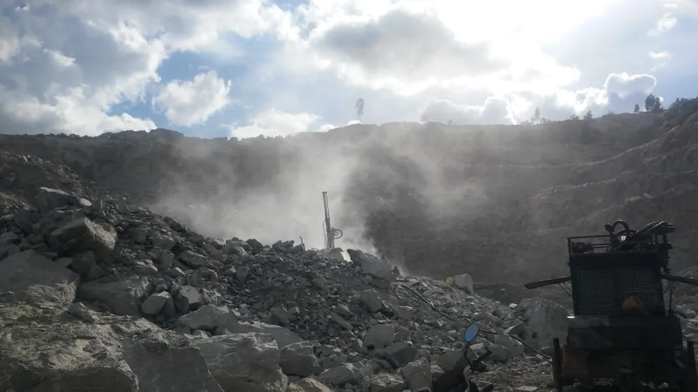 quarrying of stones by blasting1